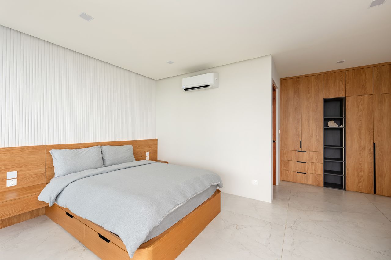 Downstairs bedroom